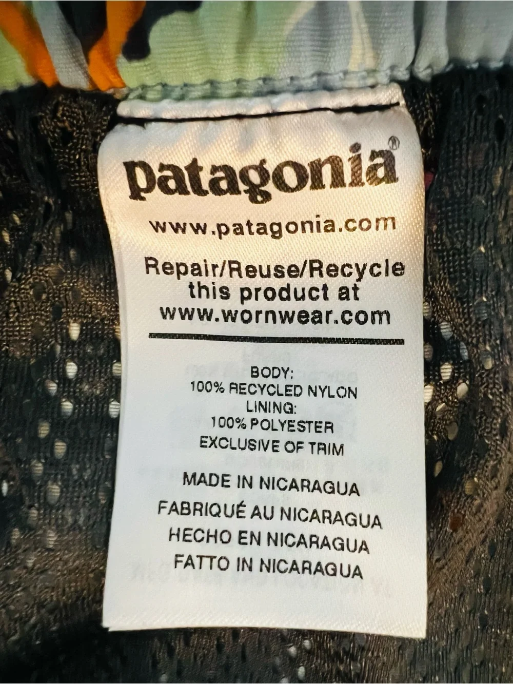 Patagonia Men’s Seagull Pattern Performance Swim trunks Size XL